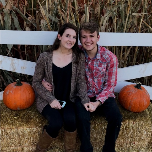 Meet your Posher, Jordan - Picture 3 of 8